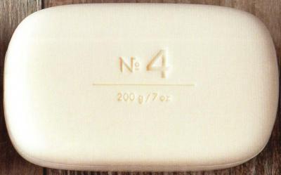 Via Mercato Soap No.4 Violets, Magnolia, Amber 200 gram Bath Bar Unwrapped